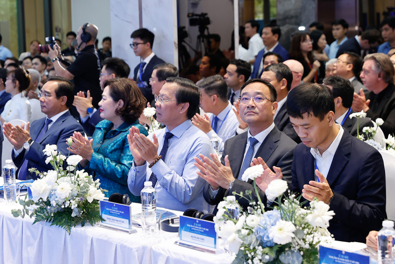 Thủ tướng: Biến Trung tâm Tài chính Quốc tế Việt Nam thành một động lực, điểm tựa phát triển -0