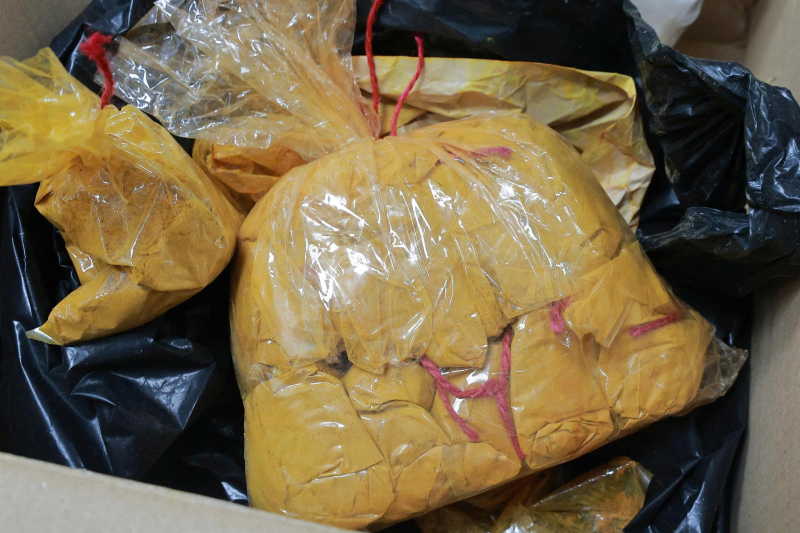 Chủ cơ sở trộn chất gây ung thư vào giềng xay để bán cho người tiêu dùng -0