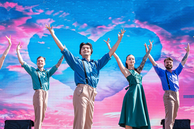 Sun World Ba Na Hills lần đầu ươm trồng 1 triệu bông tulip trên đỉnh núi đón Tết Nguyên đán 2026 -0