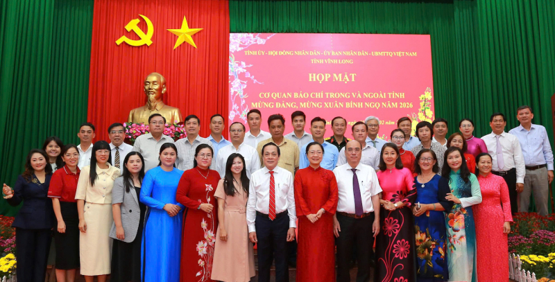 z7524882198131_cb40ec6d8ed566ad48e91f1919cb8de2.jpg -0