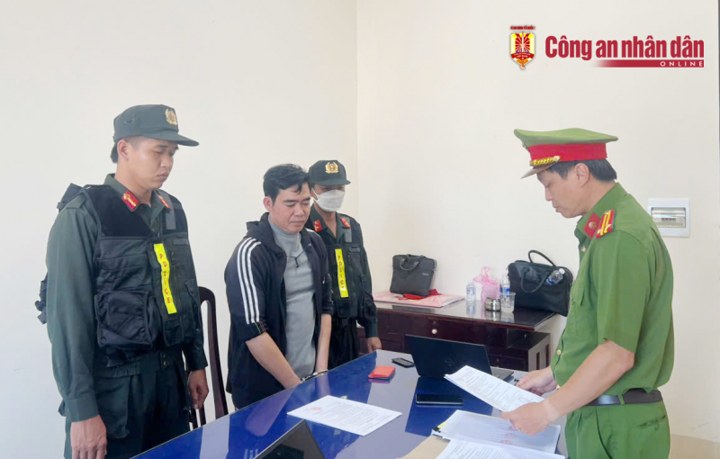 Bắt thêm 2 đối tượng tuồn thịt heo bệnh ra thị trường -0