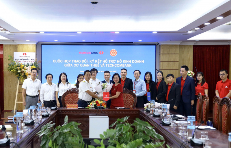 Thuế TP Hồ Chí Minh và Techcombank ký thỏa thuận hỗ trợ kinh doanh thích ứng chính sách thuế mới 2026 -0