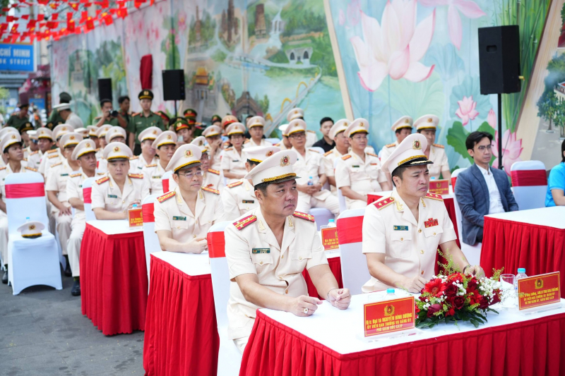Công an TP Hồ Chí Minh khánh thành công trình bích họa “Việt Nam tươi đẹp” thứ 21  -0