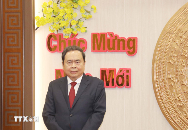 Chủ tịch Quốc hội Trần Thanh Mẫn thăm, chúc tết và tặng quà tại Quân khu 9 -0