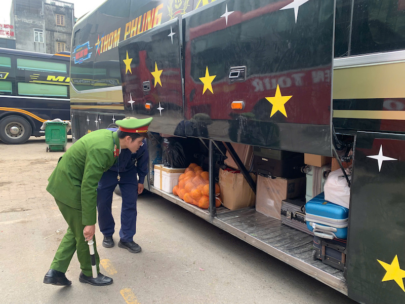 Công an Hà Nội tăng cường đảm bảo an ninh trật tự tại bến xe dịp Tết Nguyên đán Bính Ngọ -0