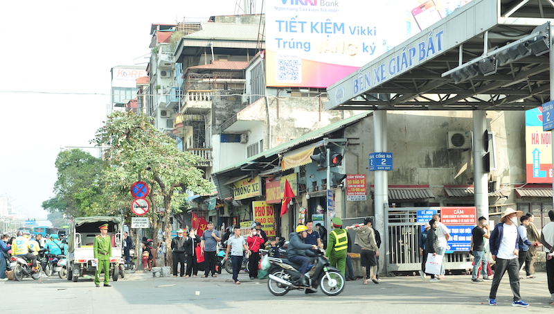 Công an Hà Nội tăng cường đảm bảo an ninh trật tự tại bến xe dịp Tết Nguyên đán Bính Ngọ -4