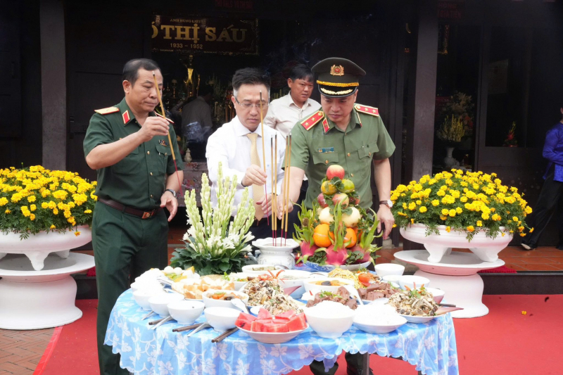 Trang trọng lễ Giỗ Anh hùng, Liệt sĩ Võ Thị Sáu -2