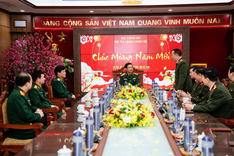 Tiếp thêm khí thế cho lực lượng Cảnh vệ dịp Tết Bính Ngọ -0