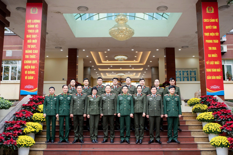 Tiếp thêm khí thế cho lực lượng Cảnh vệ dịp Tết Bính Ngọ -0