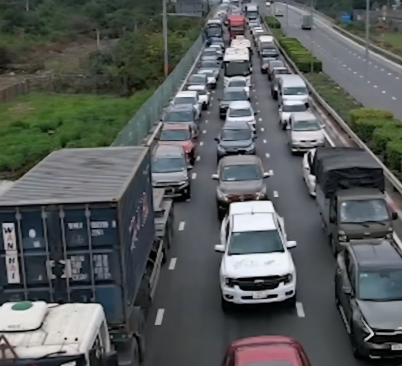 Bến xe, nhà ga đảm bảo vận chuyển đến hành khách cuối cùng về quê dịp Tết -0