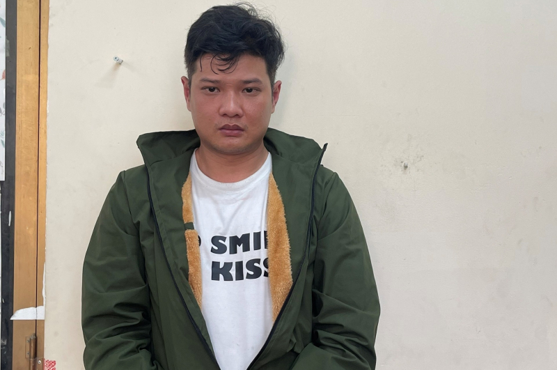 Bắt nhanh đối tượng trộm 51 điện thoại sau hơn 3 giờ gây án -3