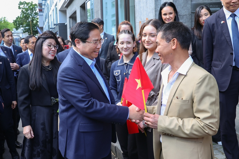 Đến nơi đâu có tiếng gọi của đồng bào! -0