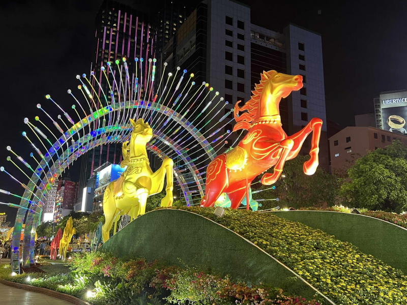 Khai mạc Đường hoa Nguyễn Huệ Tết Bính Ngọ 2026 -0