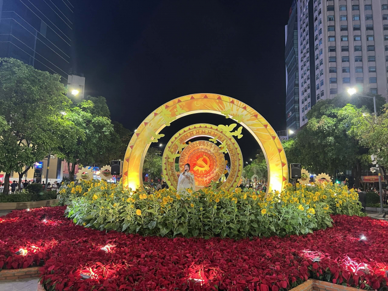 Khai mạc Đường hoa Nguyễn Huệ Tết Bính Ngọ 2026 -0