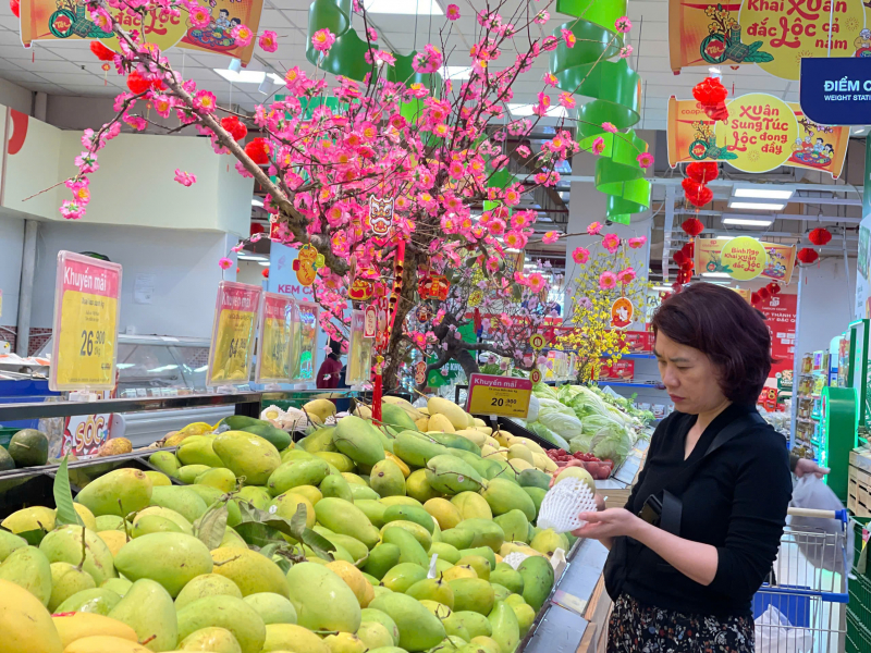 Ngày 28 Tết: Sức mua tăng, thị trường vẫn giữ giá ổn định -3