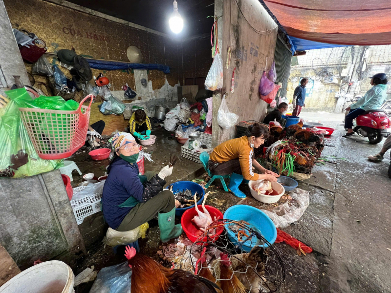 Ngày 28 Tết: Sức mua tăng, thị trường vẫn giữ giá ổn định -0