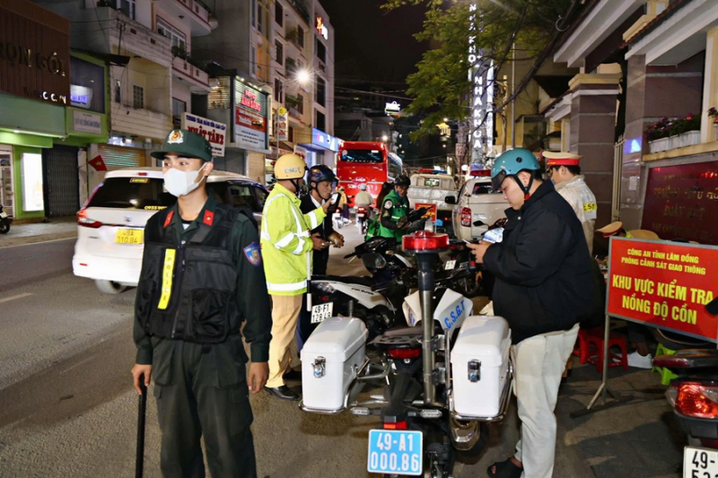 Lên kịch bản chống ùn tắc, đảm bảo an toàn giao thông cho Đà Lạt dịp Tết  -0