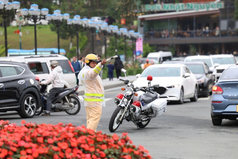Lên kịch bản chống ùn tắc, đảm bảo an toàn giao thông cho Đà Lạt dịp Tết  -0