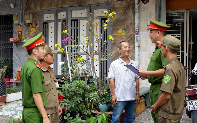 Công an TP Hồ Chí Minh âm thầm “thức cho dân ngủ, gác cho dân vui” -0