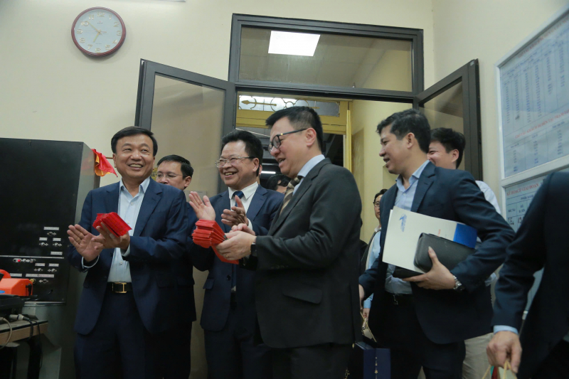 “Chuyến tàu Hạnh phúc” rời ga Hà Nội đêm 29 Tết -0