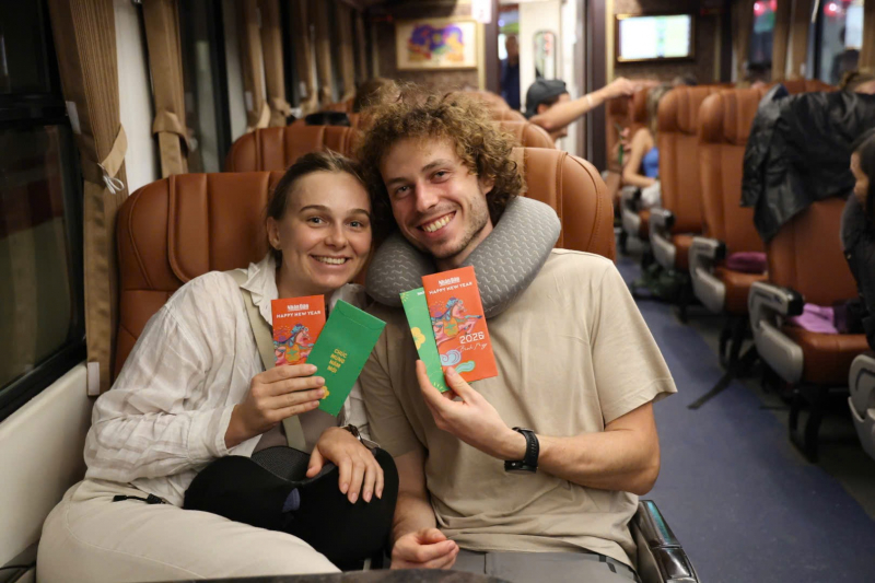 “Chuyến tàu Hạnh phúc” rời ga Hà Nội đêm 29 Tết -0