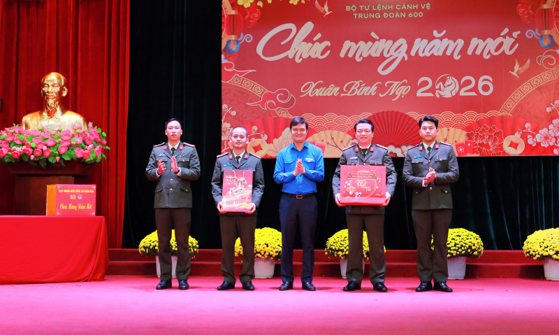 Trung ương Đoàn thăm, chúc tết Trung đoàn 600, Bộ Tư lệnh Cảnh vệ -0