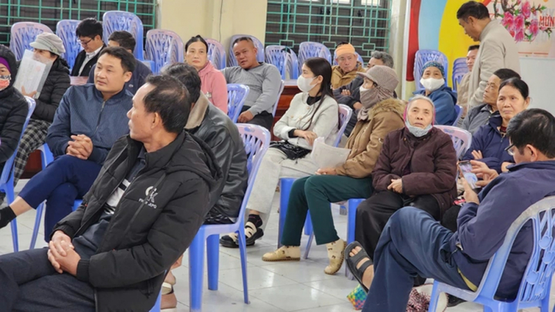 nhận tiền.jpg -0