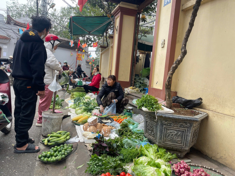 Nguồn cung dồi dào, giá cả ổn định trong ngày 29 tháng Chạp -0