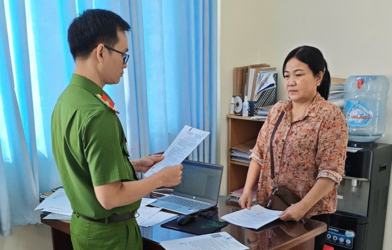 z7527738658307_6aa5b01fb5988cfee1d8fa20a8795caf.jpg -0