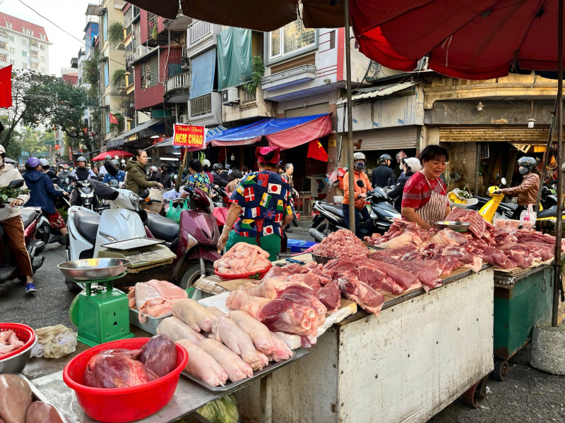 Nguồn cung dồi dào, giá cả ổn định trong ngày 29 tháng Chạp -0