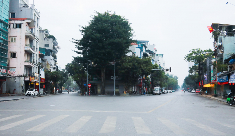 Hà Nội tĩnh lặng trong sáng mùng 1 Tết Bính Ngọ 2026 -0