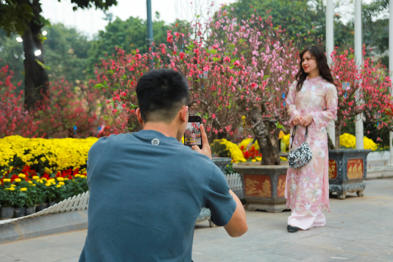 Hà Nội tĩnh lặng trong sáng mùng 1 Tết Bính Ngọ 2026 -0