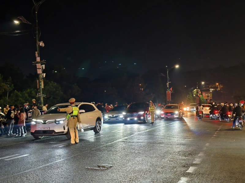 Đà Lạt rộn ràng chào đón năm mới -0