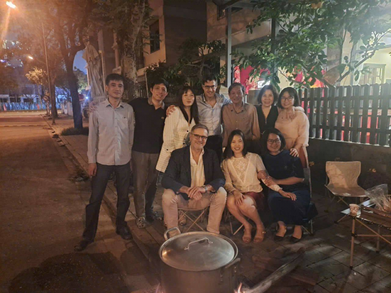 Đại sứ Pháp và trải nghiệm trọn vẹn hành trình Tết Việt -0