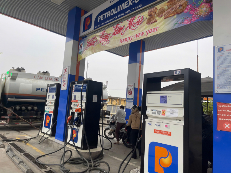 Sức mua phục hồi, cung cầu tiếp tục ổn định trong ngày Mùng 2 Tết -0