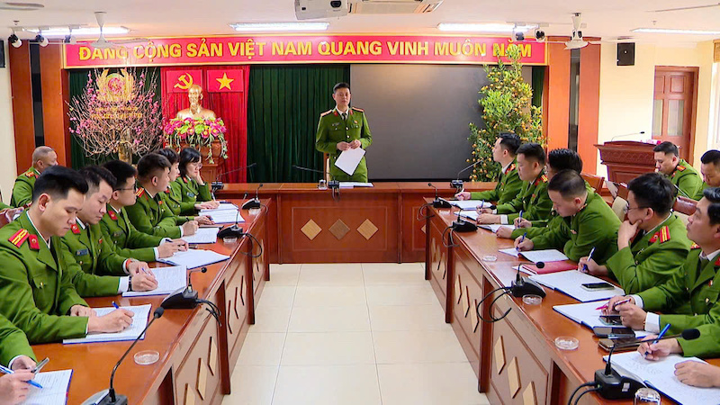 Công an Hà Nội chia sẻ kinh nghiệm vận động, thu hồi vũ khí, vật liệu nổ, công cụ hỗ trợ và pháo -0