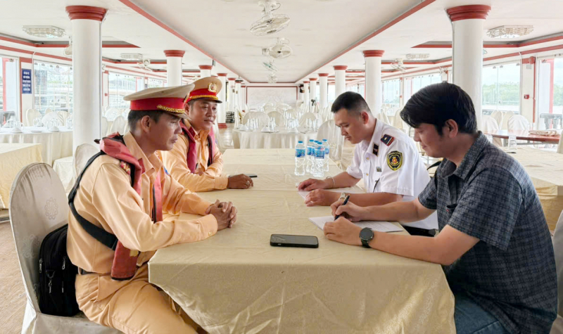 Công an các tỉnh, thành vùng Tây Nam Bộ đảm bảo TTATGT, phục vụ nhân dân xuyên Tết -0