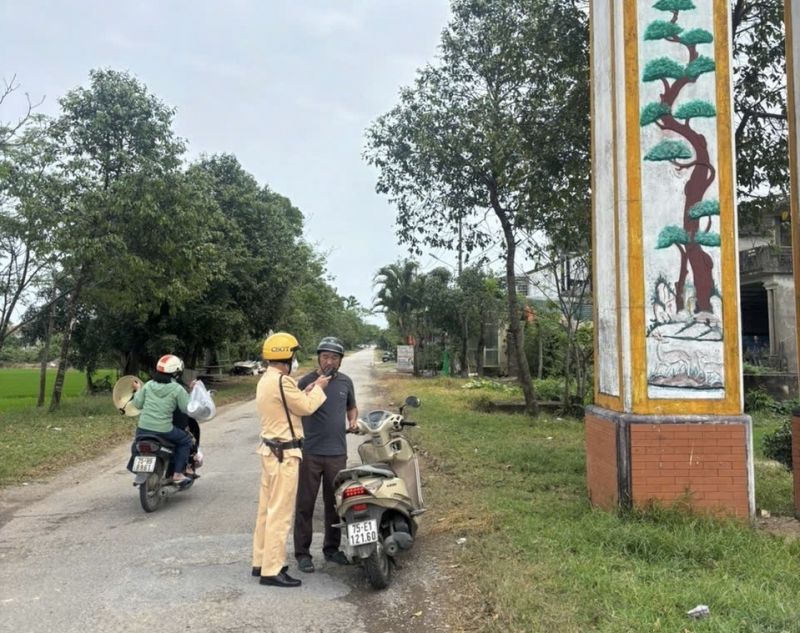 Quyết liệt xử lý vi phạm giao thông tại các tuyến liên thôn, liên xã -1