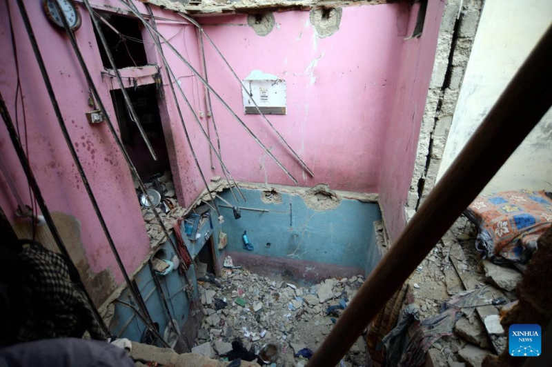 Sập chung cư sau tiếng nổ lớn ở Pakistan, 16 người chết -0