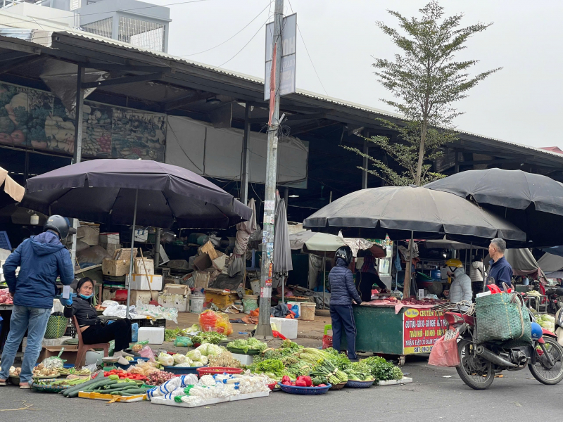 Mùng 4 Tết Bính Ngọ 2026: Thị trường “vào guồng”, cung dồi dào, giá ổn định -0