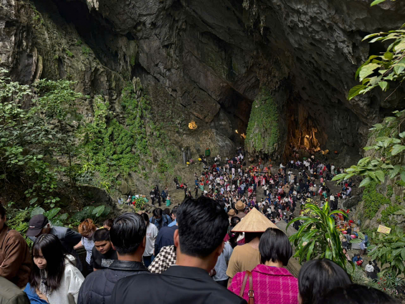 Hoàn tiền mua vé tham quan thắng cảnh Chùa Hương -0