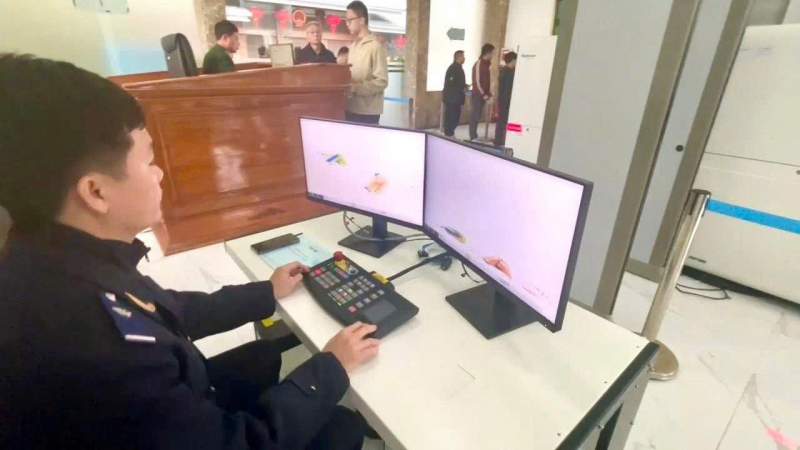 Hải quan thông quan hơn 4.000 lượt du khách tại Thác Bản Giốc đầu Xuân 2026 -2