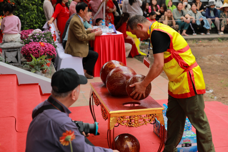 Sôi động hội vật cầu Thúy Lĩnh đầu Xuân 2026 -0