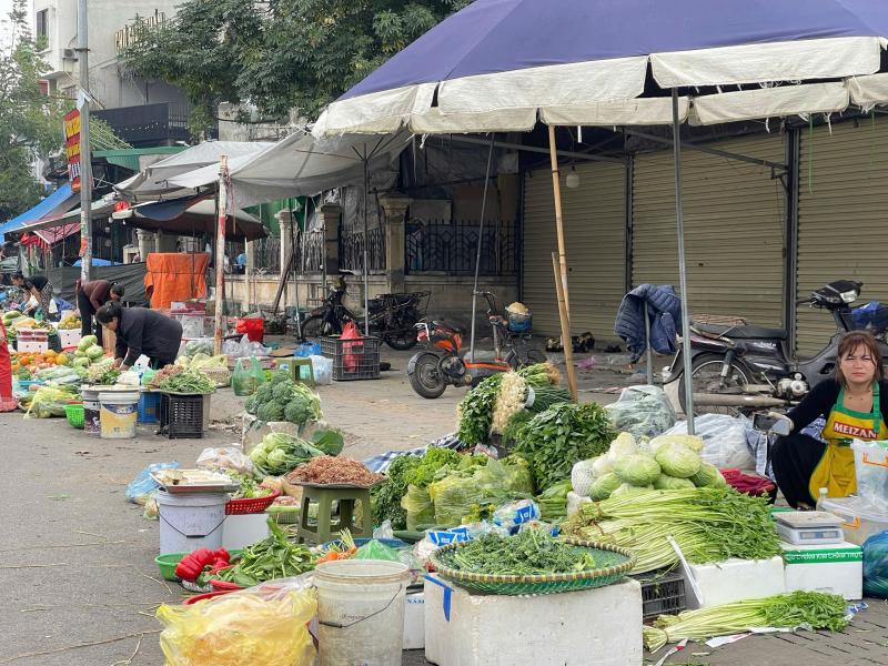 Giữ Nhịp Thị Trường Mùng 5 Tết, giá cả ổn định -0