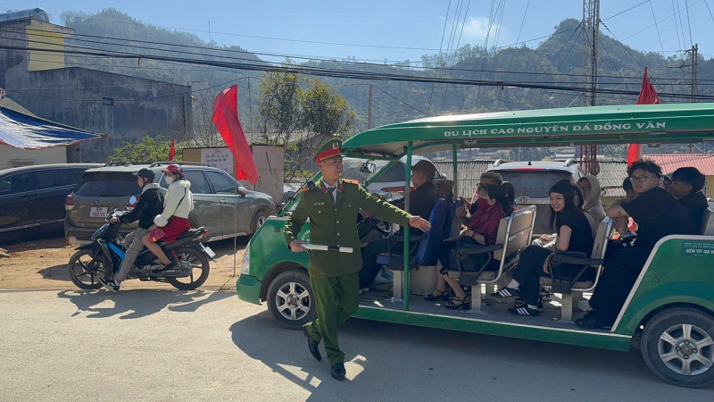 Giữ nhịp du xuân an toàn trên những cung đường cao nguyên -1