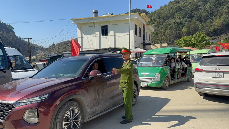 Giữ nhịp du xuân an toàn trên những cung đường cao nguyên -1