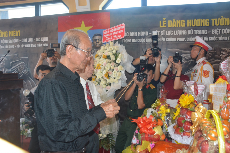 Lễ giỗ tập thể và dâng hương các Anh hùng Liệt sĩ hy sinh trong Xuân Mậu Thân 1968 -0