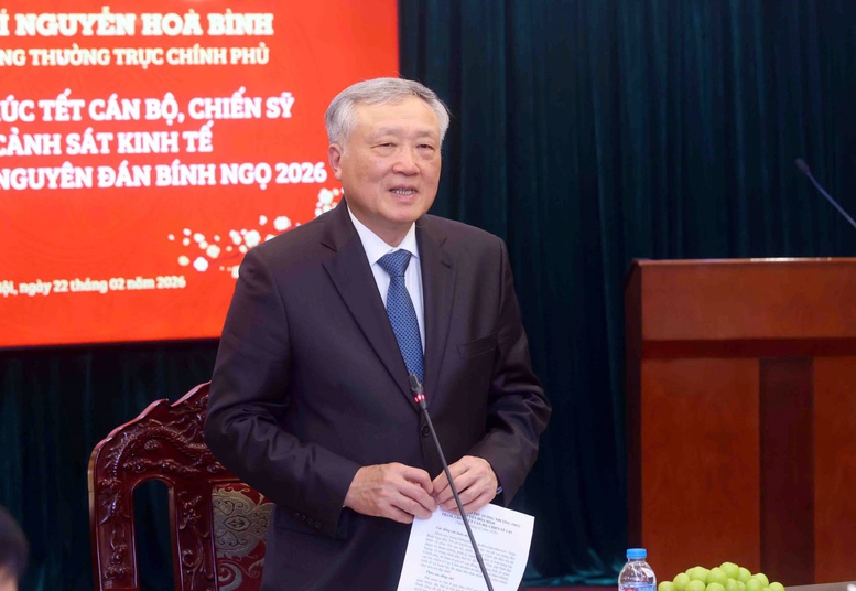 Phó Thủ tướng Thường trực Nguyễn Hòa Bình thăm, chúc Tết CBCS Cục CSĐT tội phạm về tham nhũng, kinh tế, buôn lậu -2