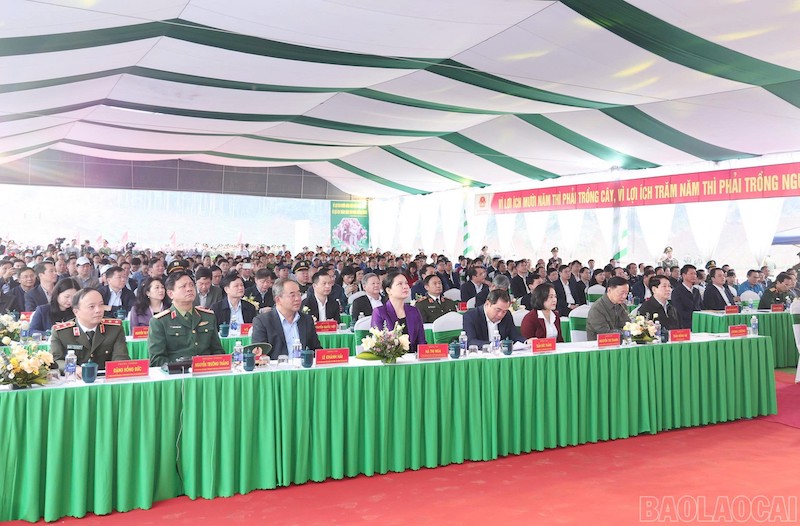 Chủ tịch nước Lương Cường dự và phát động “Tết trồng cây đời đời nhớ ơn Bác Hồ xuân Bính Ngọ năm 2026” tại tỉnh Lào Cai -0