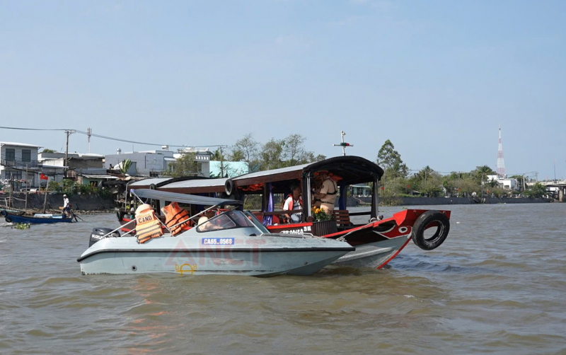 Công an TP Cần Thơ giải quyết trên 1.900 hồ sơ căn cước, tài khoản định danh điện tử dịp Tết Nguyên đán -0